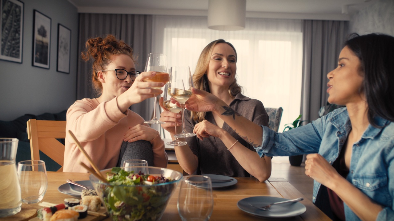 CON24-907-40-VINHO-COM-SELO-700x466